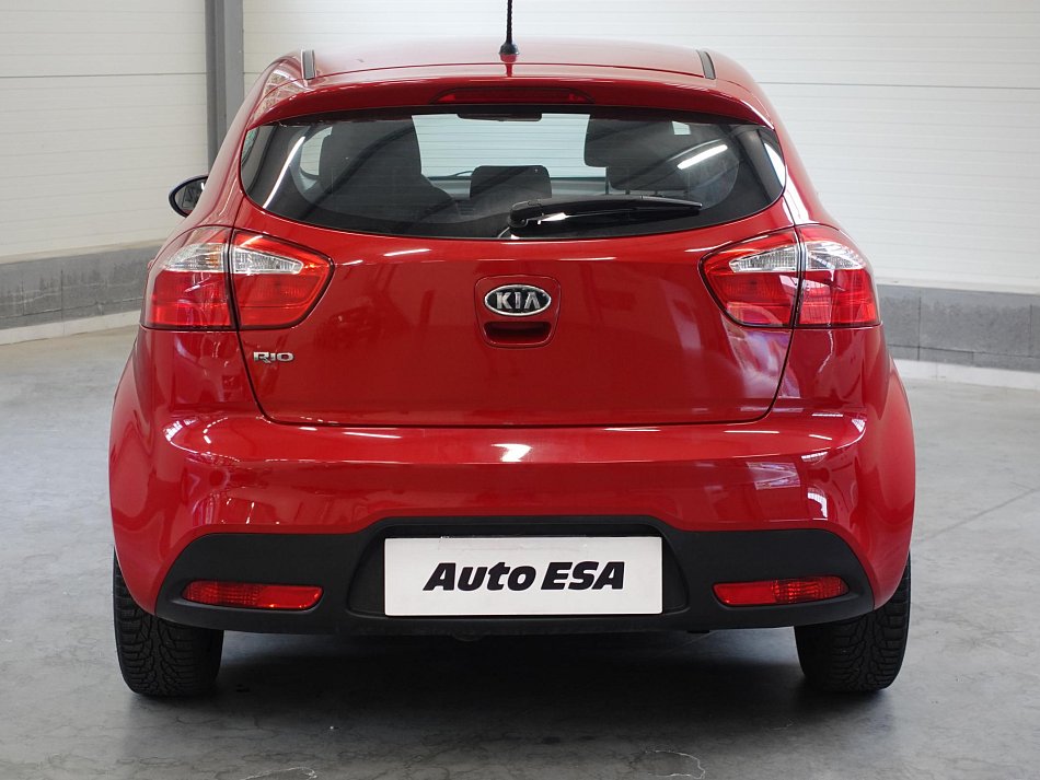 Kia Rio 1.4i 