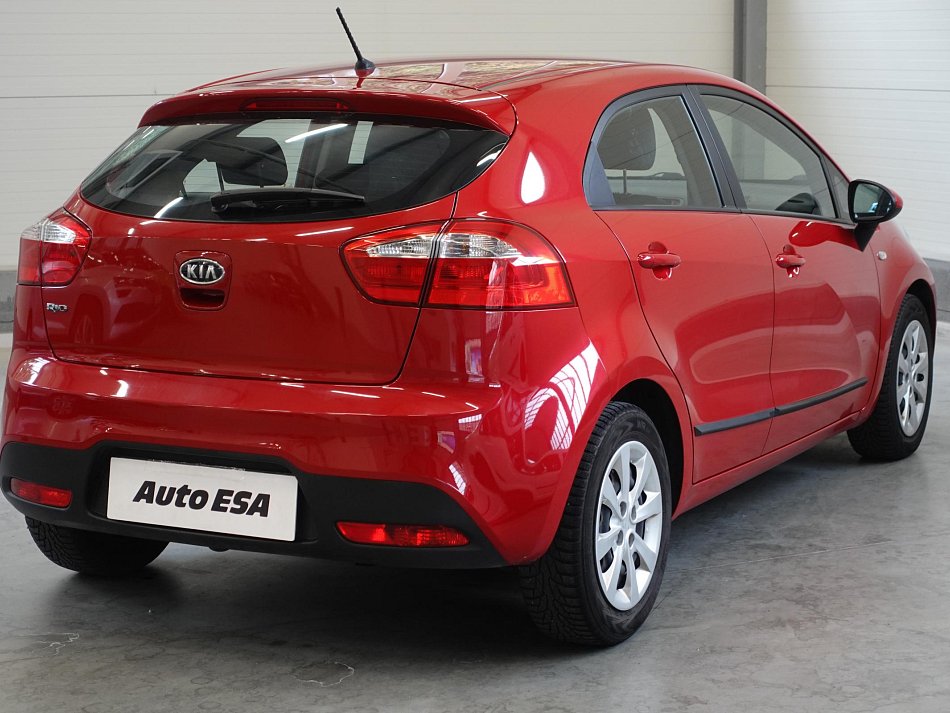 Kia Rio 1.4i 