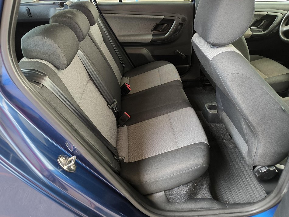 Škoda Fabia II 1.4 16V Ambiente