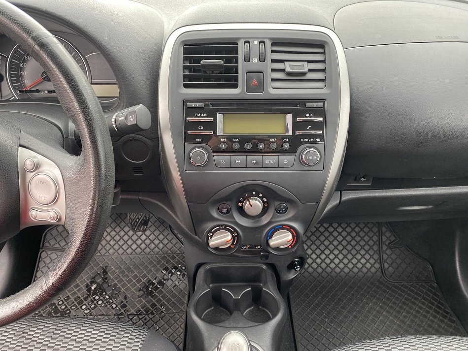 Nissan Micra 1.2i 