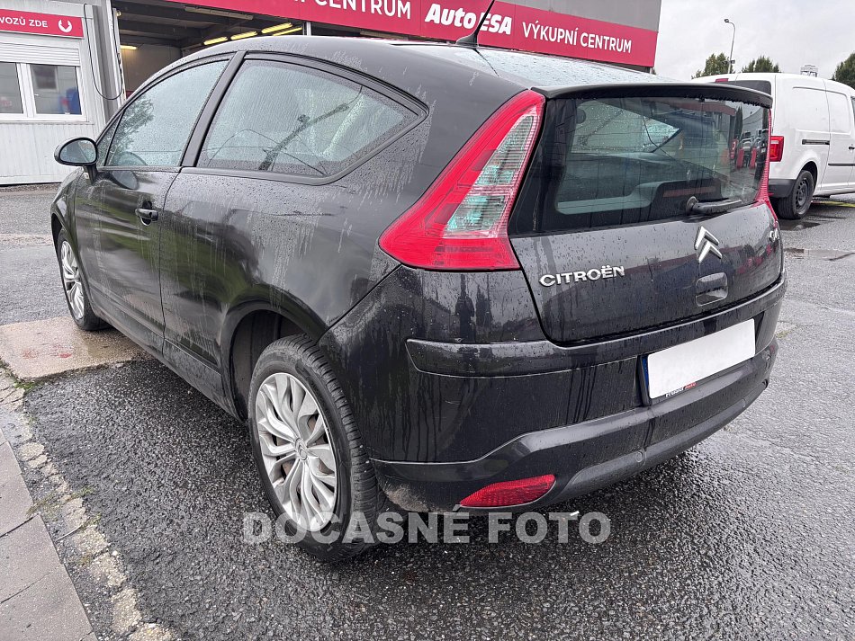 Citroën C4 1.4i 