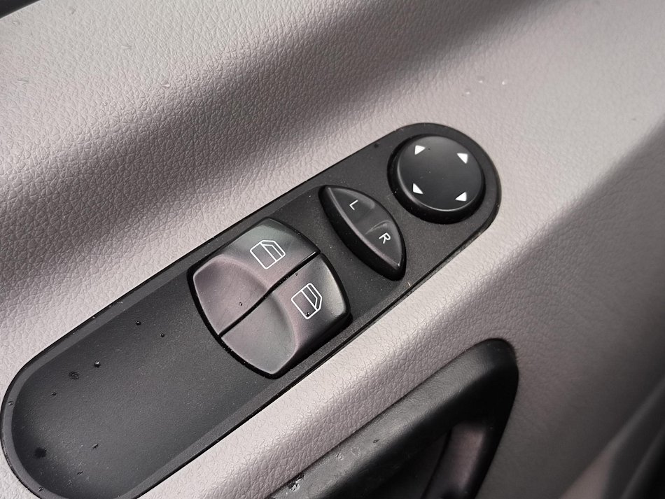 Volkswagen Crafter 2.0TDi  L2H2 CHLADÍCÍ