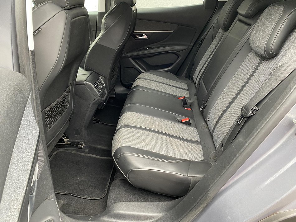 Peugeot 3008 1.5 HDi Allure