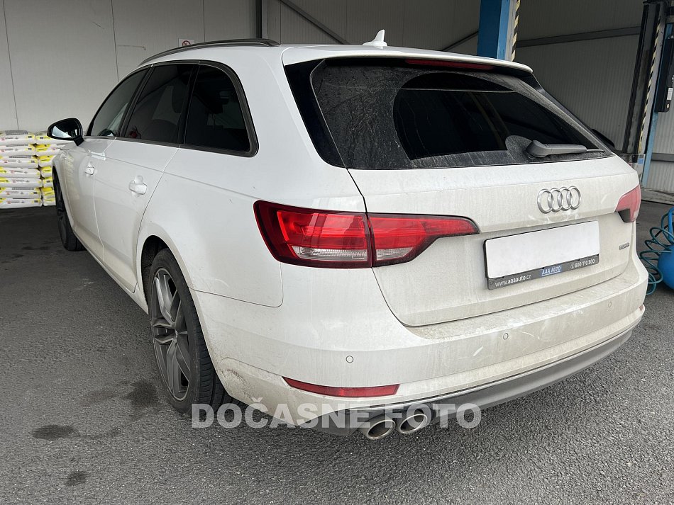 Audi A4 2.0 TDi S-line Quattro