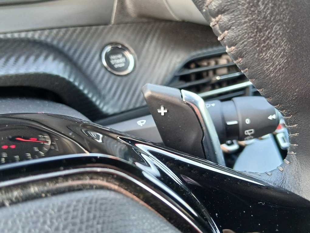 Peugeot 2008 1.2 PT Allure