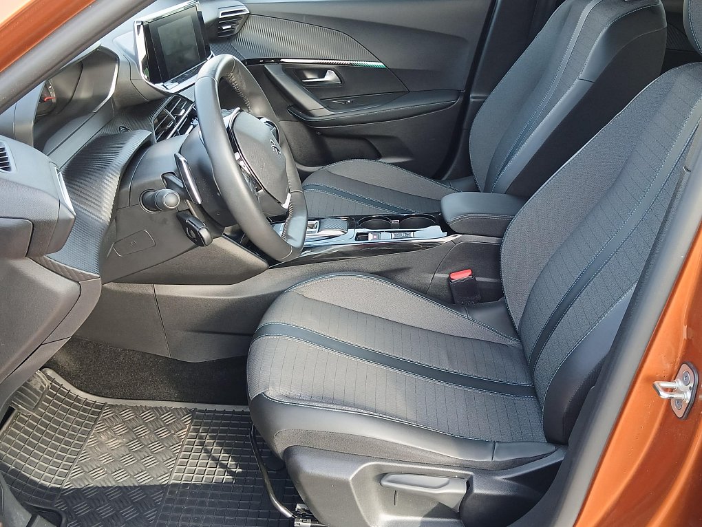 Peugeot 2008 1.2 PT Allure