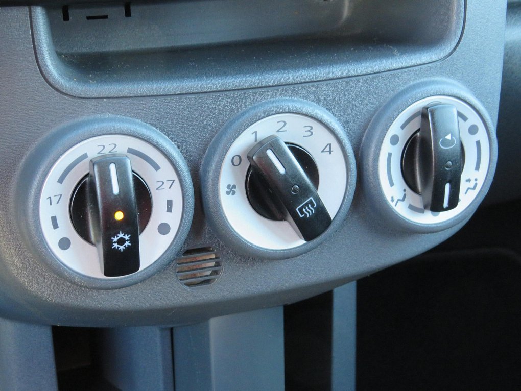 Mitsubishi Colt 1.3i 