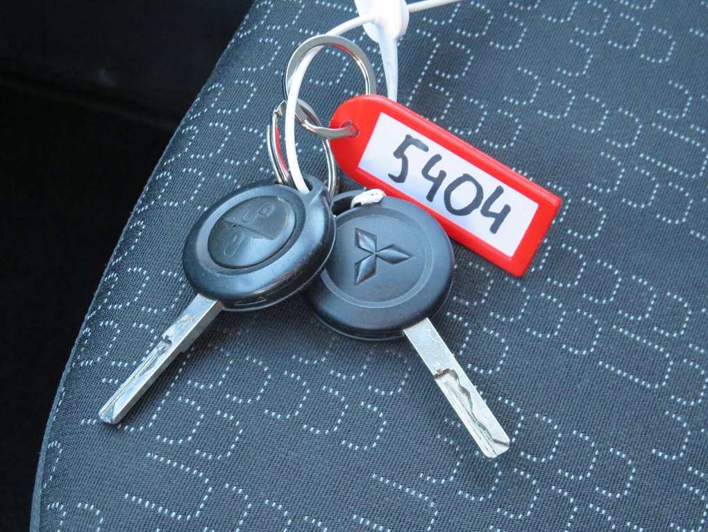 Mitsubishi Colt 1.3i 