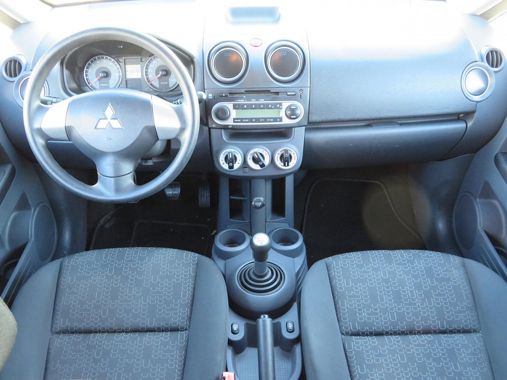 Mitsubishi Colt 1.3i 