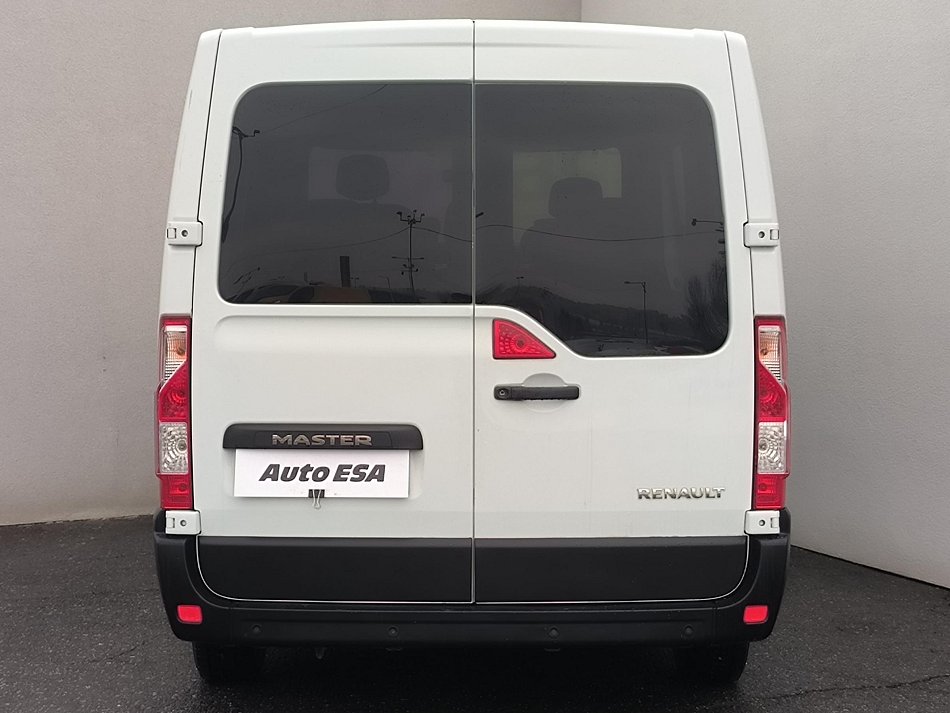 Renault Master 2.3dCi  L1H1 5míst