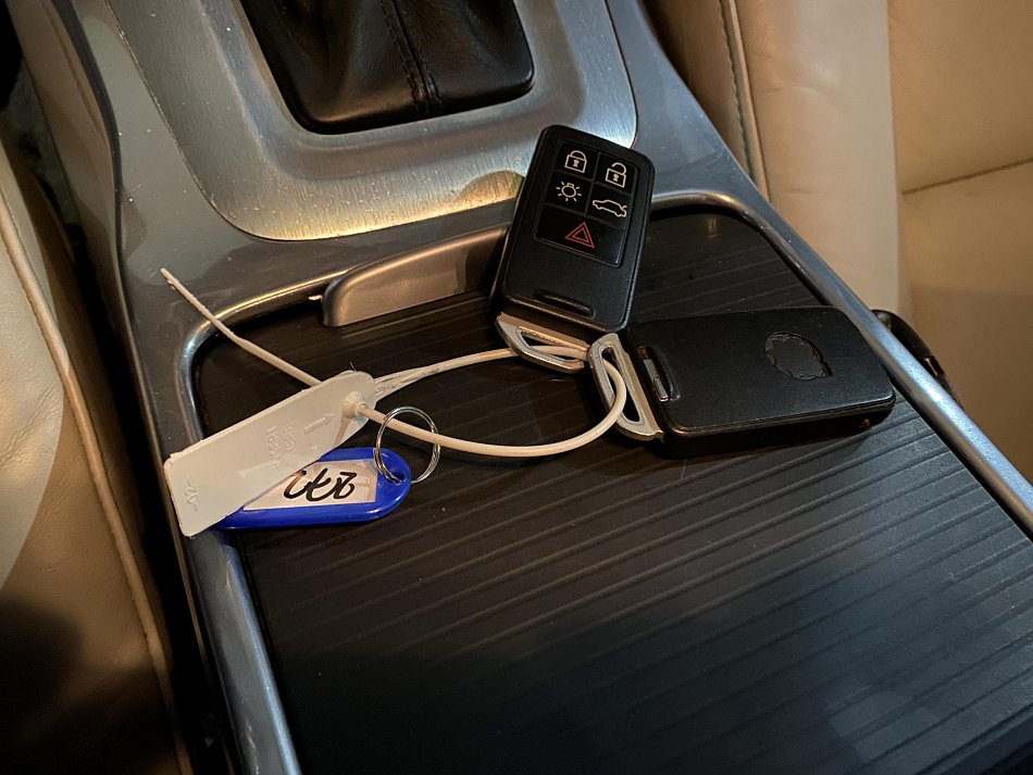 Volvo S80 2.4 D5 Momentum AWD