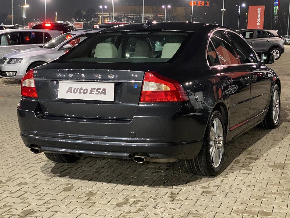 Volvo S80 2.4 D5 Momentum AWD