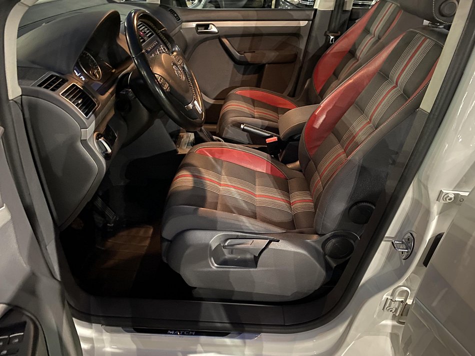 Volkswagen Touran 2.0 TDi Match