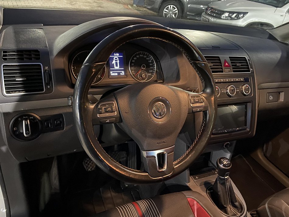 Volkswagen Touran 2.0 TDi Match
