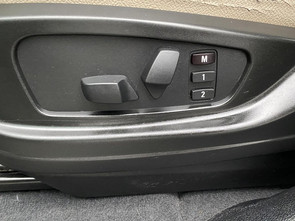 BMW X5 3.0.D  xDrive 30d, 7míst