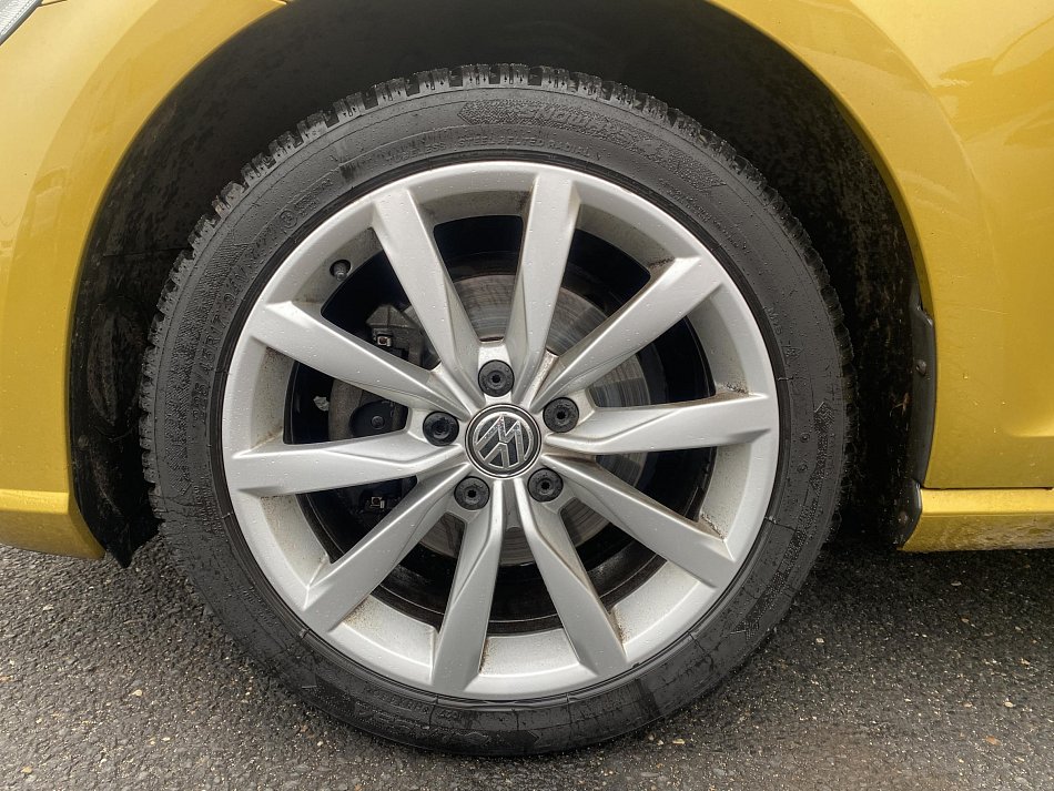 Volkswagen Golf 1.0 TSI 