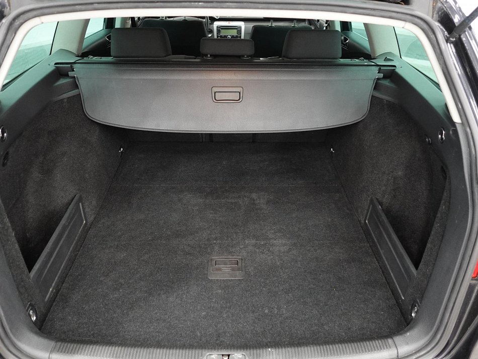 Volkswagen Passat 1.9 TDi 