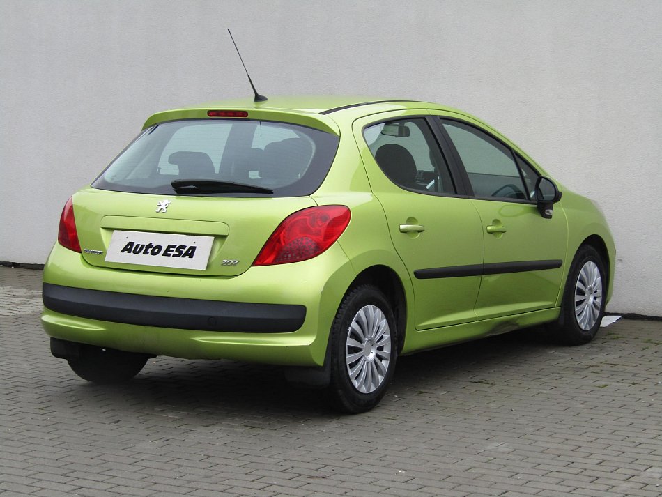 Peugeot 207 1.4 16V 