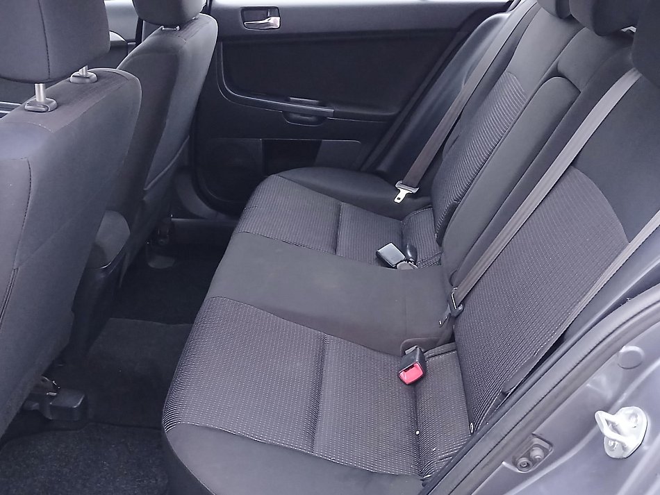 Mitsubishi Lancer 1.8Di-D 