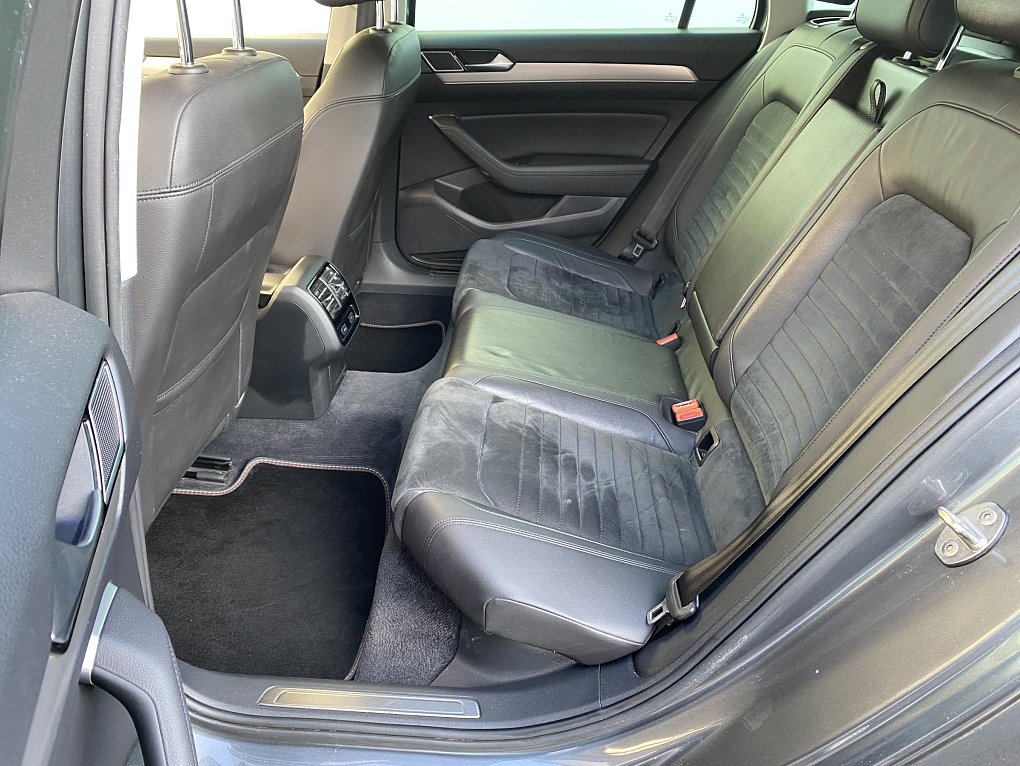 Volkswagen Passat 2.0 TDi Highline