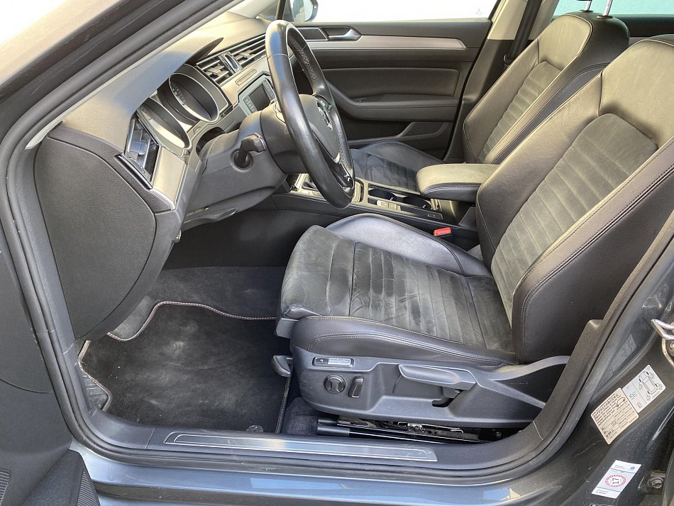 Volkswagen Passat 2.0 TDi Highline