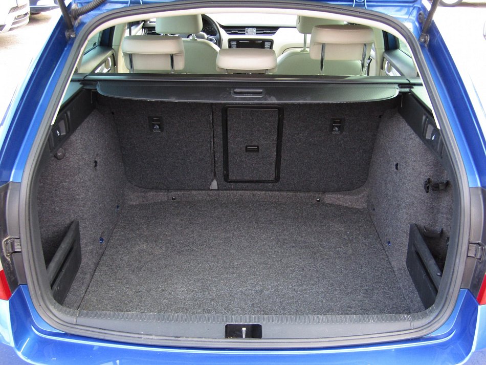 Škoda Octavia III CJSB  4x4