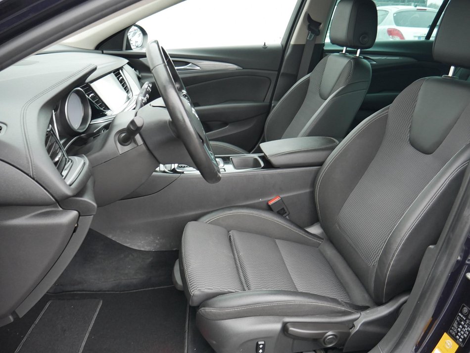 Opel Insignia 2.0CDTi 