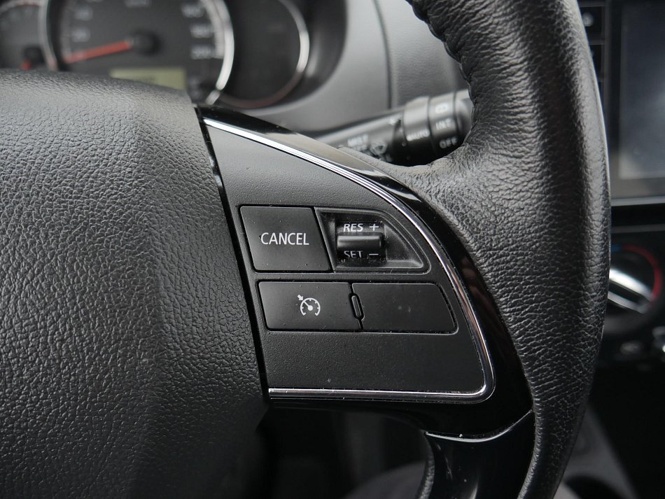 Mitsubishi Space Star 1.2 i Invite