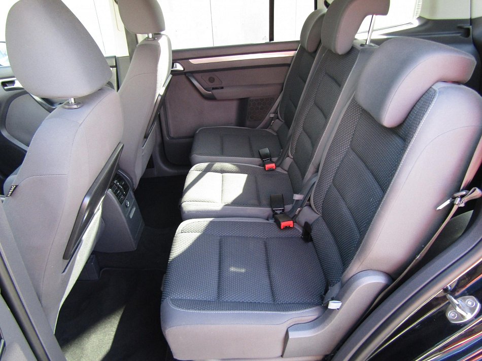 Volkswagen Touran 1.6 TDi 