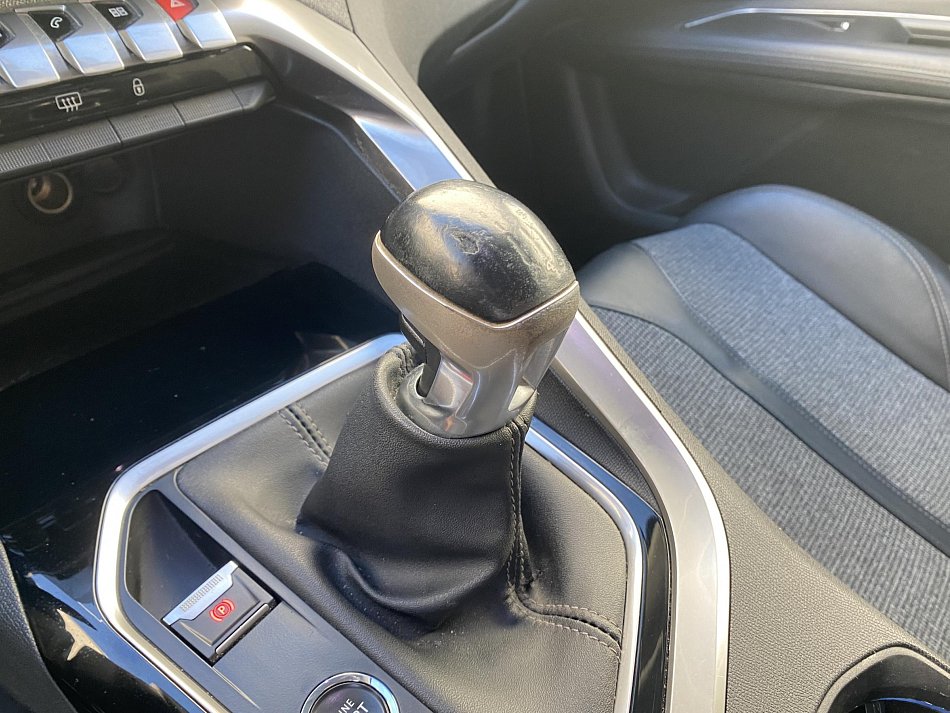 Peugeot 3008 1.5 HDi Allure