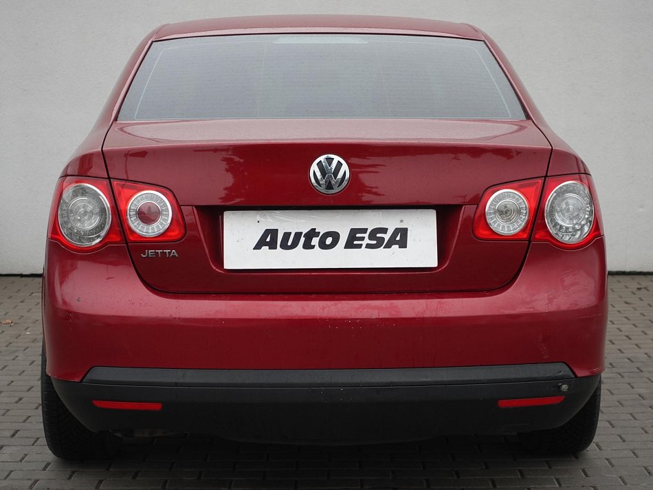 Volkswagen Jetta 1.6 MPi Comfort