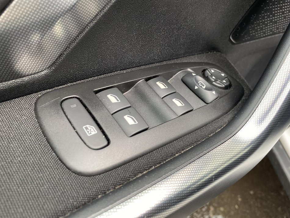 Peugeot 2008 1.2PT Allure