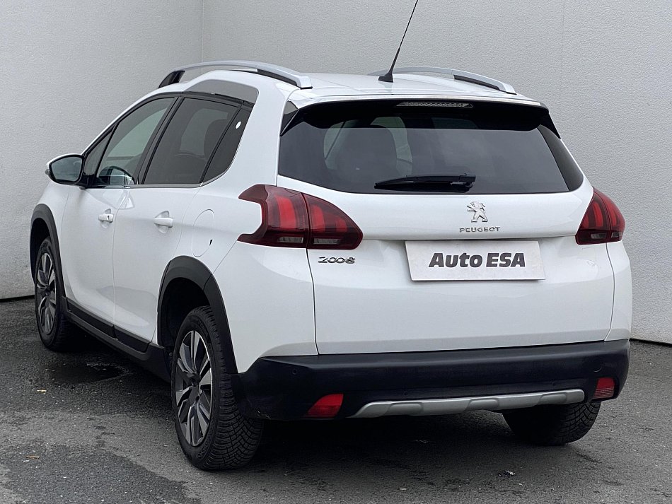 Peugeot 2008 1.2PT Allure