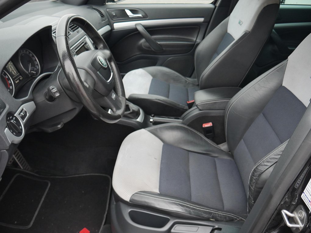 Škoda Octavia II 2.0 TDi RS