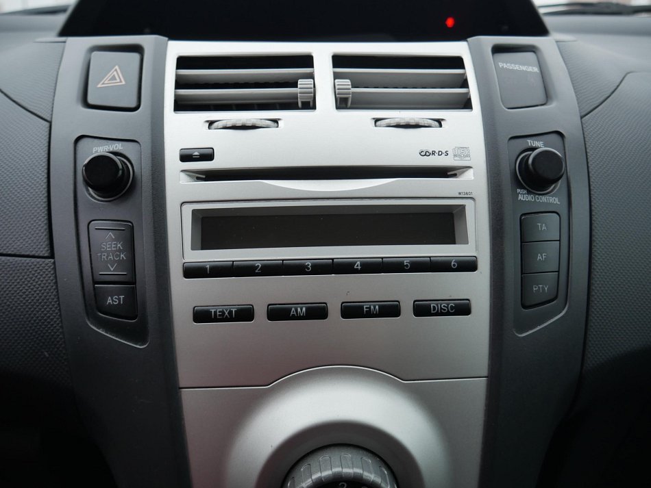 Toyota Yaris 1.0 VVT-i 