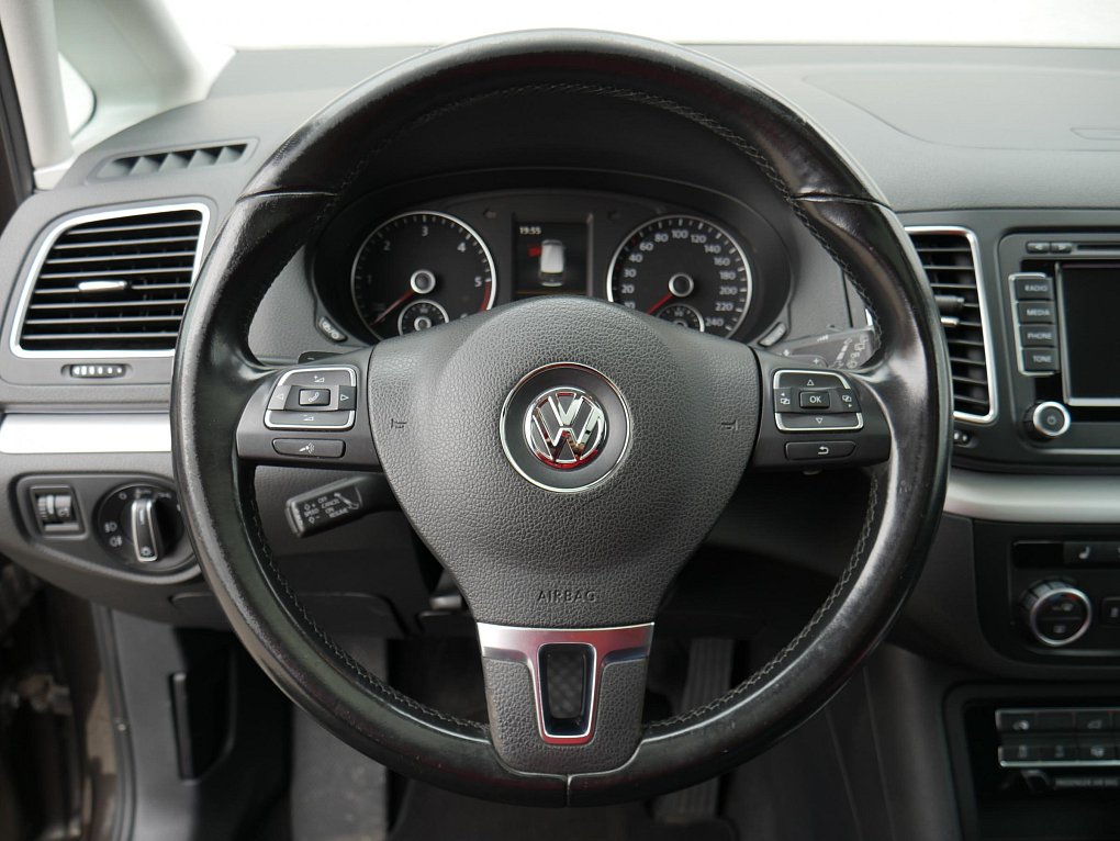 Volkswagen Sharan 2.0 TDi 
