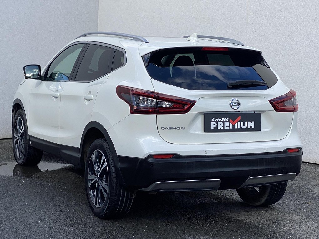 Nissan Qashqai 1.3 DiG-T N-Connecta