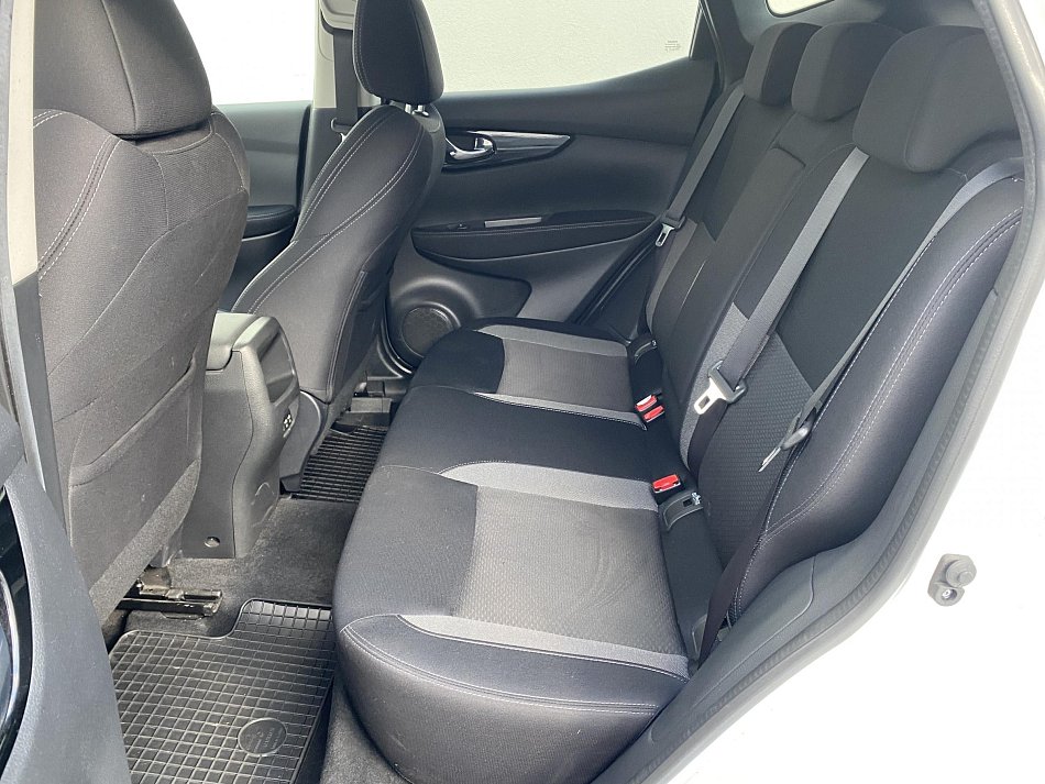 Nissan Qashqai 1.3 DiG-T N-Connecta