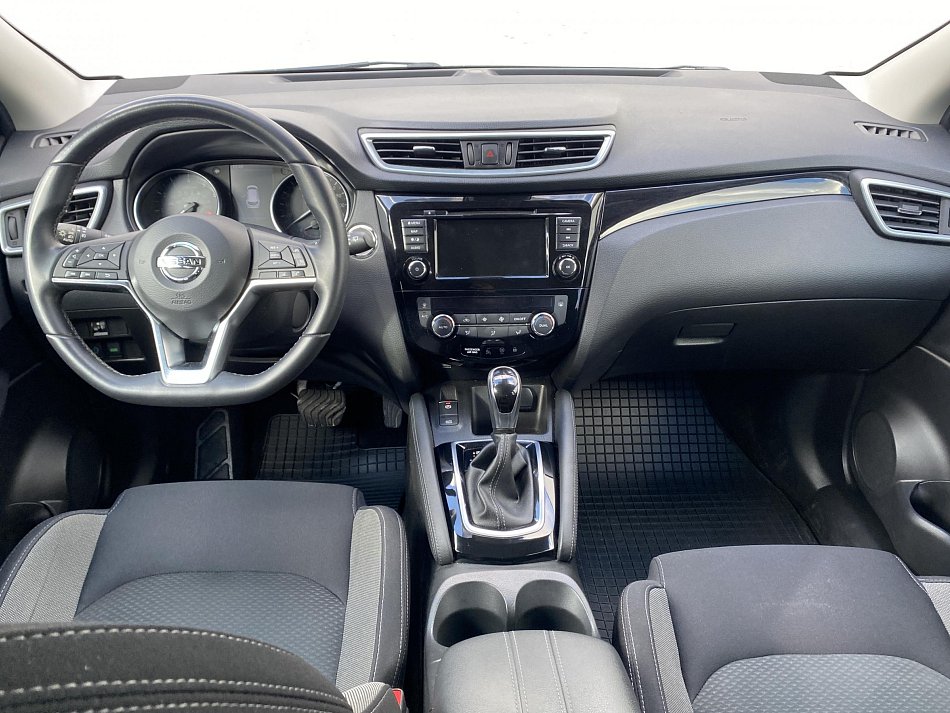 Nissan Qashqai 1.3 DiG-T N-Connecta