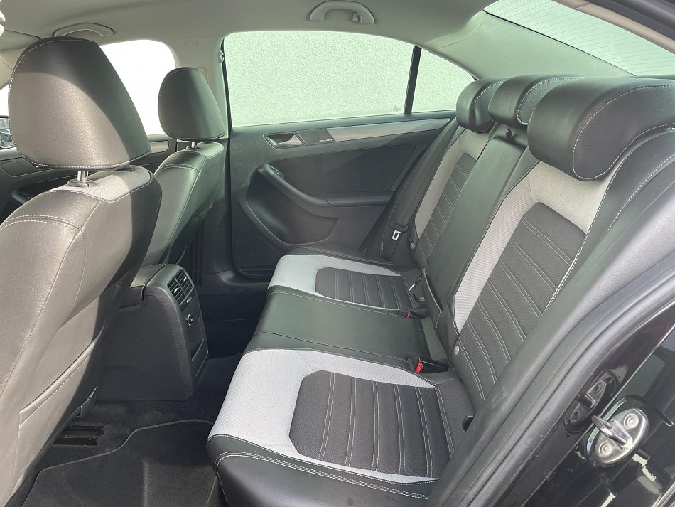 Volkswagen Jetta 1.4 TSi Highline