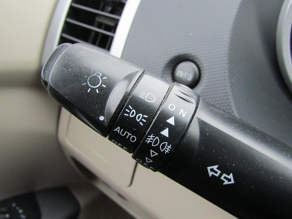 Mitsubishi Outlander 2.0 D  4x4, 7míst