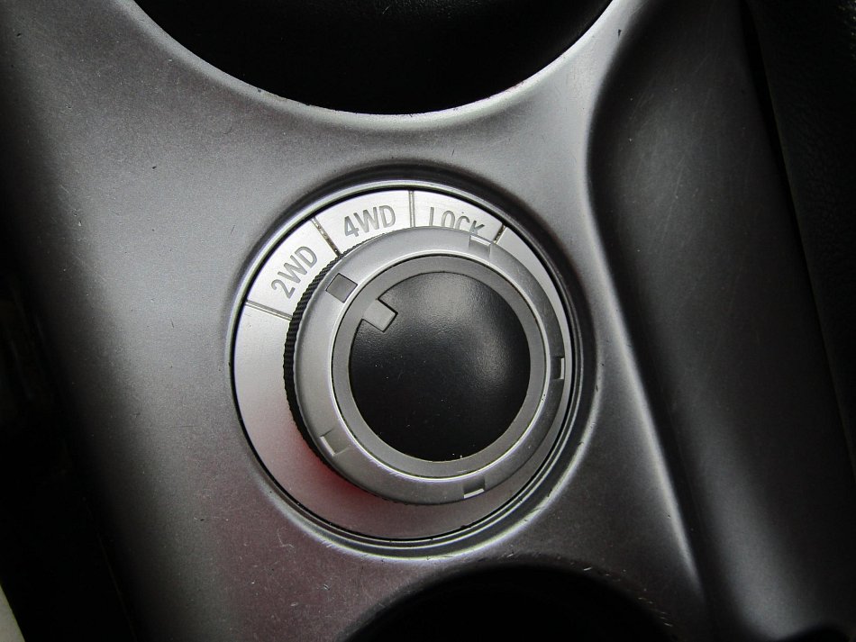 Mitsubishi Outlander 2.0 D  4x4, 7míst