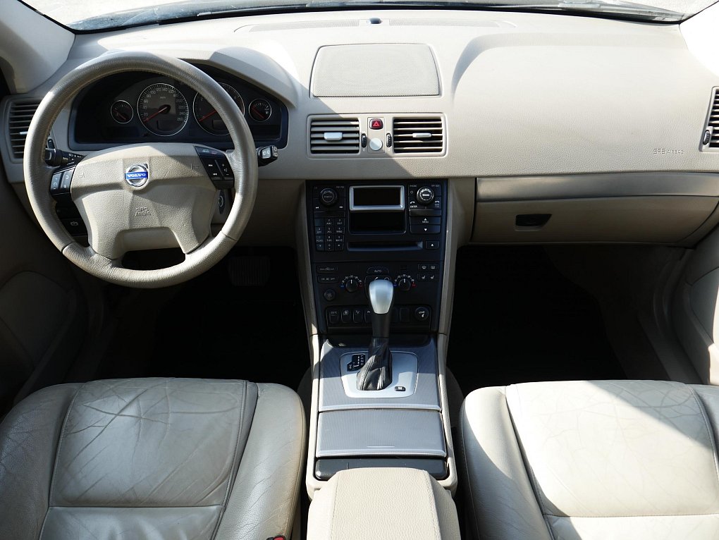 Volvo XC90 2.5 T  AWD 7míst