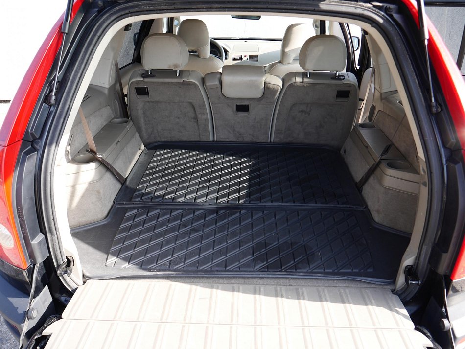 Volvo XC90 2.5 T  AWD 7míst