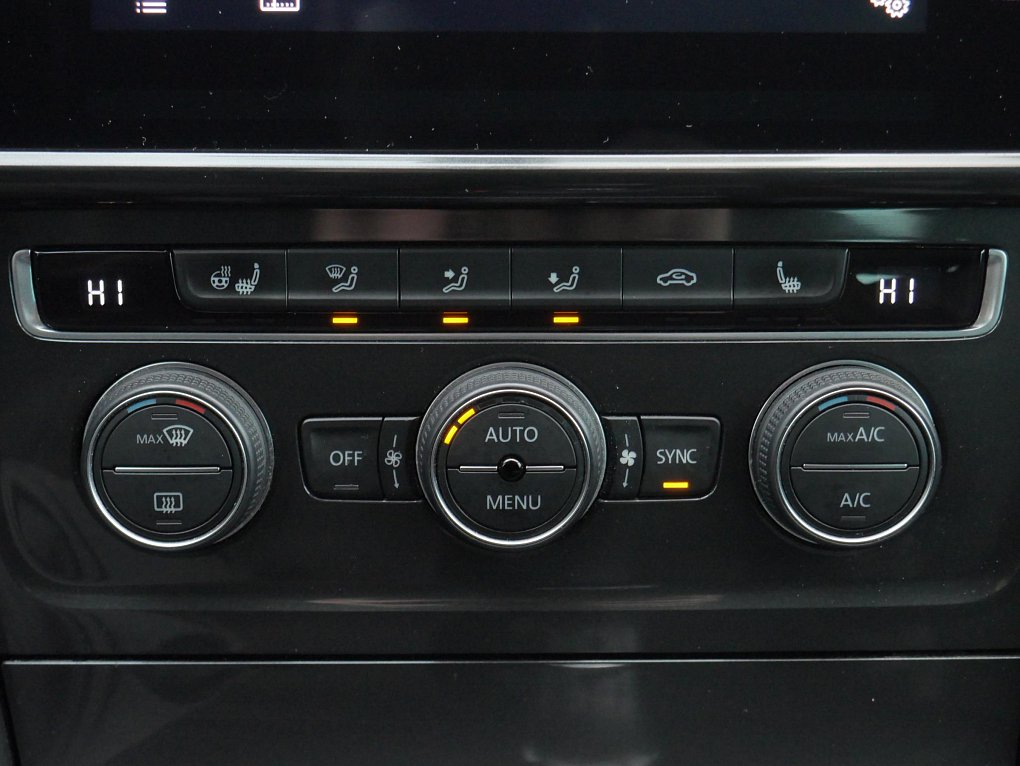 Volkswagen Golf 1.4 TSI 