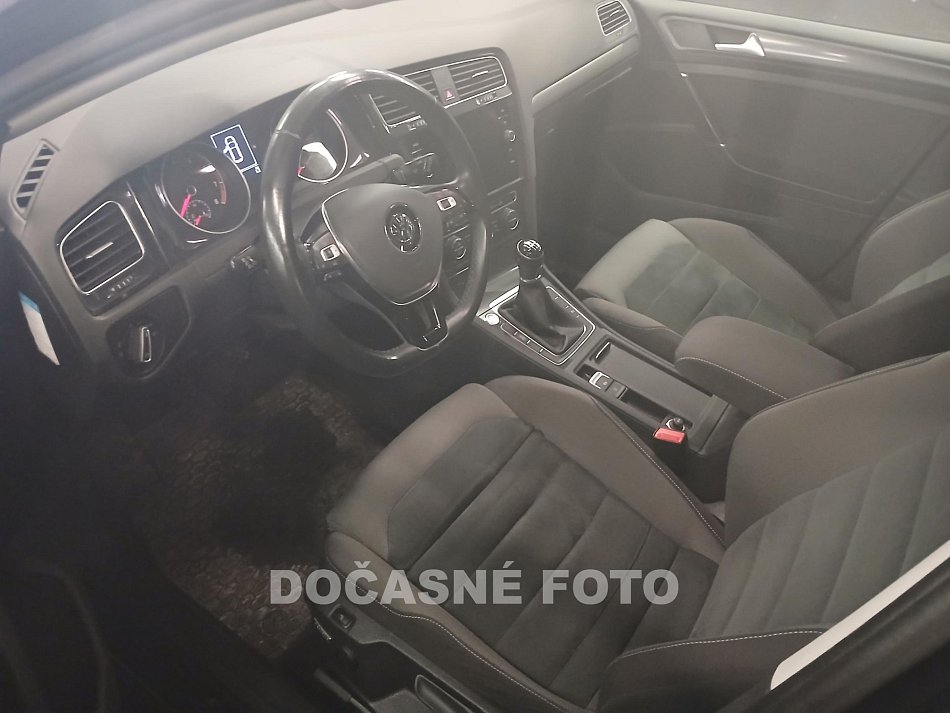 Volkswagen Golf 1.4 TSI 