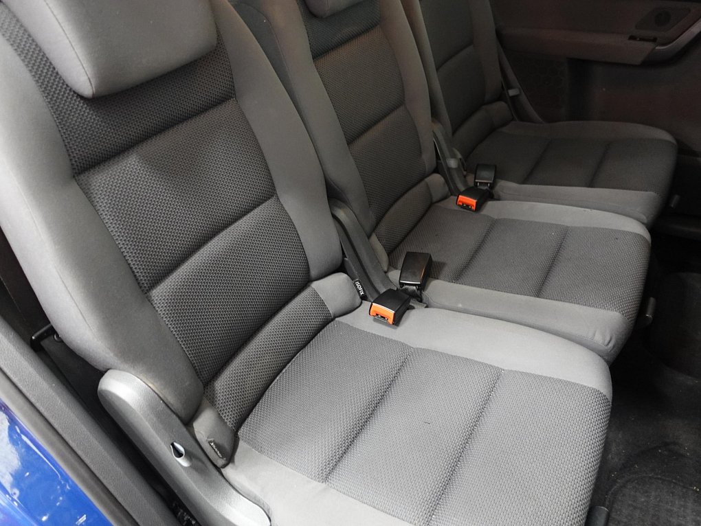 Volkswagen Touran 1.6 TDi 