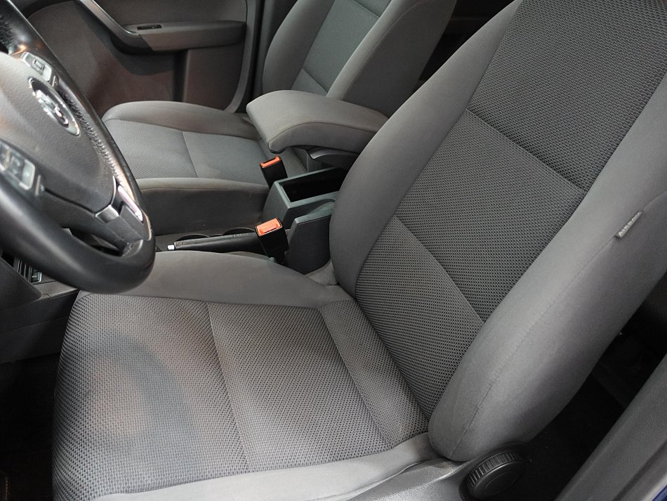 Volkswagen Touran 1.6 TDi 