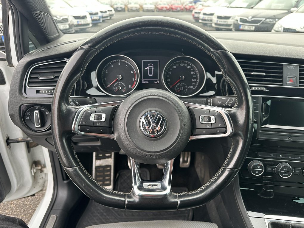 Volkswagen Golf 1.2TSI 