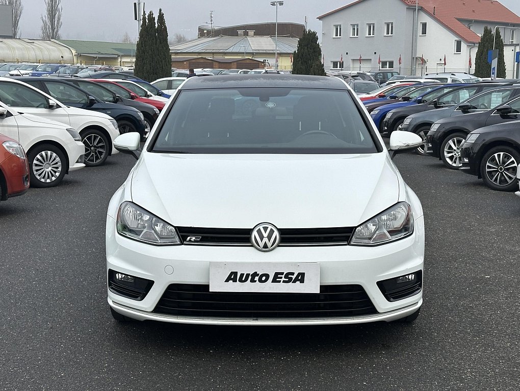 Volkswagen Golf 1.2TSI 